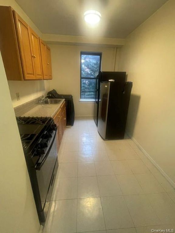 2167 Crotona Avenue 2I, Bronx, NY 10457 — photo 2