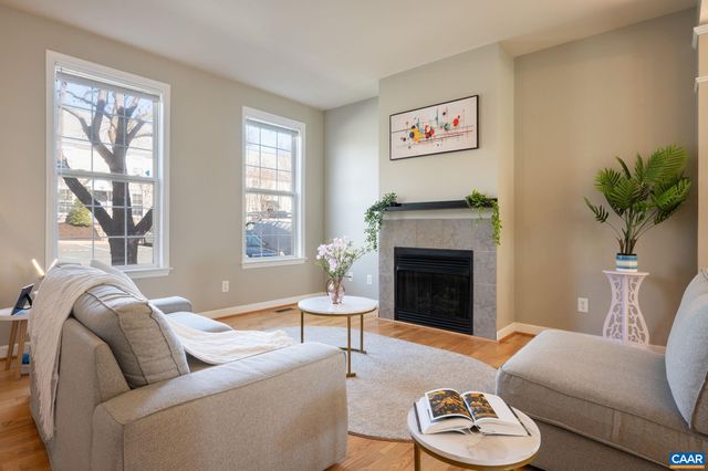 1041 CARRINGTON PL, Charlottesville, VA 22901