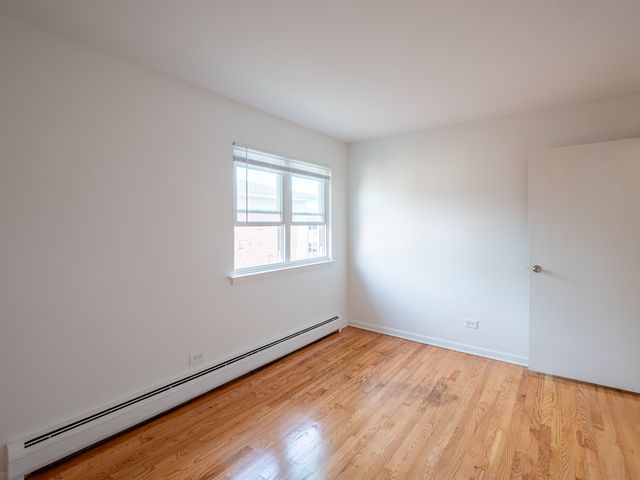 9662 Golf Terrace 2E, Des Plaines, IL 60016