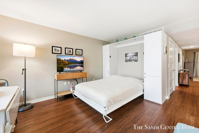 1159 S Harbor Drive B-3, Grand Haven City, MI 49417