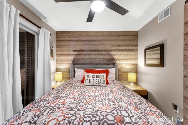 1159 S Harbor Drive B-3, Grand Haven City, MI 49417