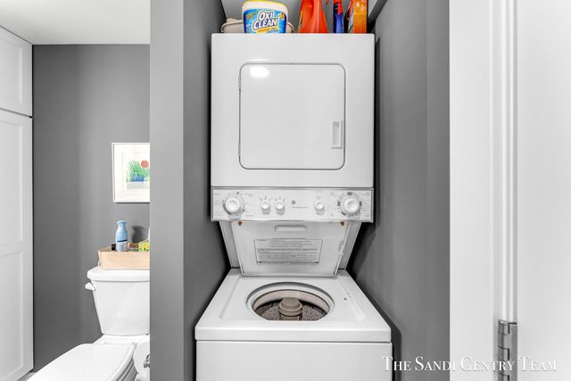 1159 S Harbor Drive B-3, Grand Haven City, MI 49417