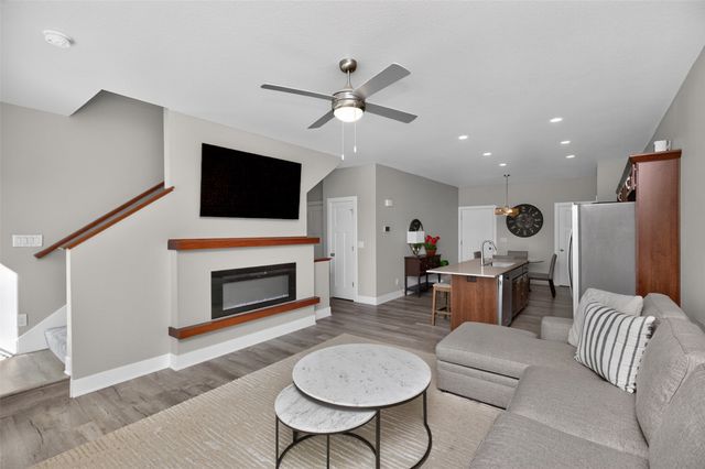 1002 NE 14th Street, Grimes, IA 50111