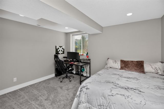 1002 NE 14th Street, Grimes, IA 50111