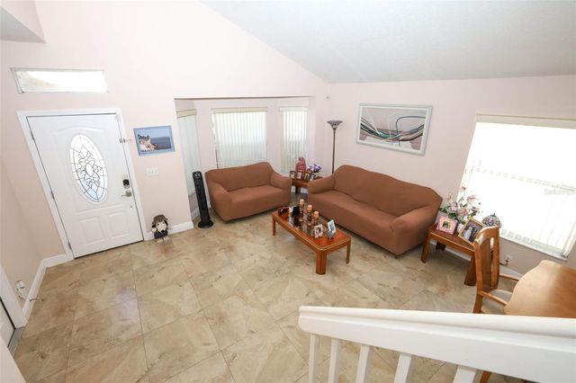 412 KINGS EAGLE LANE, Apopka, FL 32712