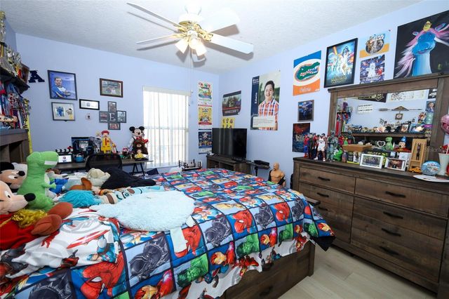 412 KINGS EAGLE LANE, Apopka, FL 32712