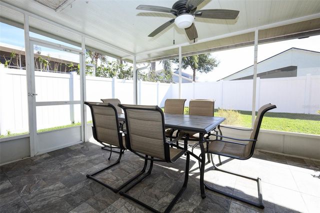 412 KINGS EAGLE LANE, Apopka, FL 32712