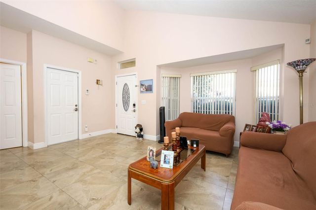 412 KINGS EAGLE LANE, Apopka, FL 32712