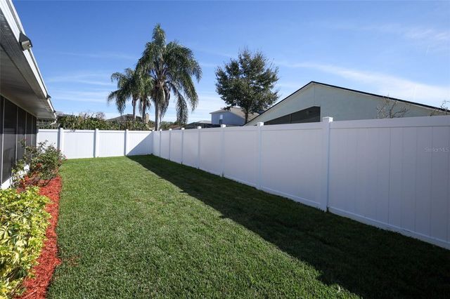 412 KINGS EAGLE LANE, Apopka, FL 32712