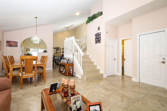 412 KINGS EAGLE LANE, Apopka, FL 32712