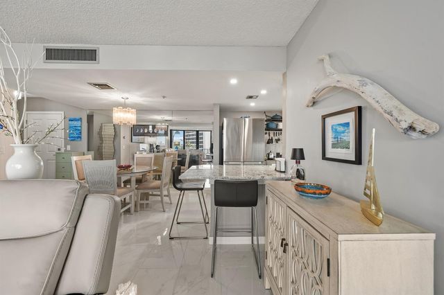 336 Golfview Road 614, North Palm Beach, FL 33408