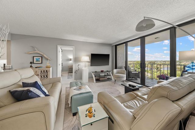 336 Golfview Road 614, North Palm Beach, FL 33408