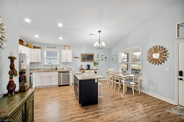 205 Bethlehem Avenue, Thomasville, NC 27360