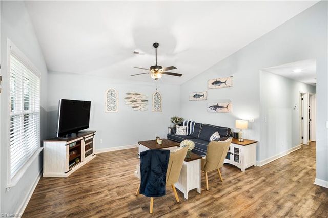 205 Bethlehem Avenue, Thomasville, NC 27360