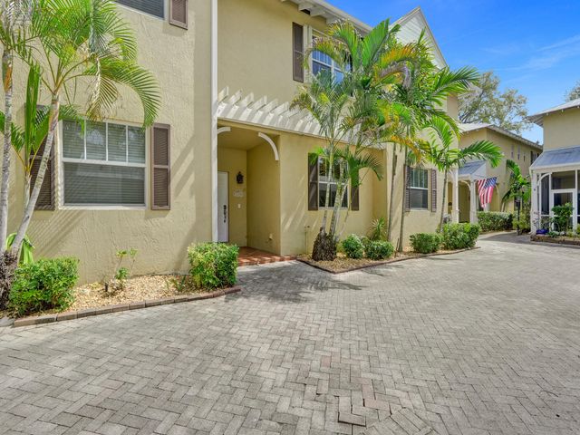 1210 W Las Olas Boulevard, Fort Lauderdale, FL 33312