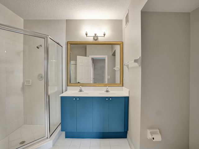 1210 W Las Olas Boulevard, Fort Lauderdale, FL 33312