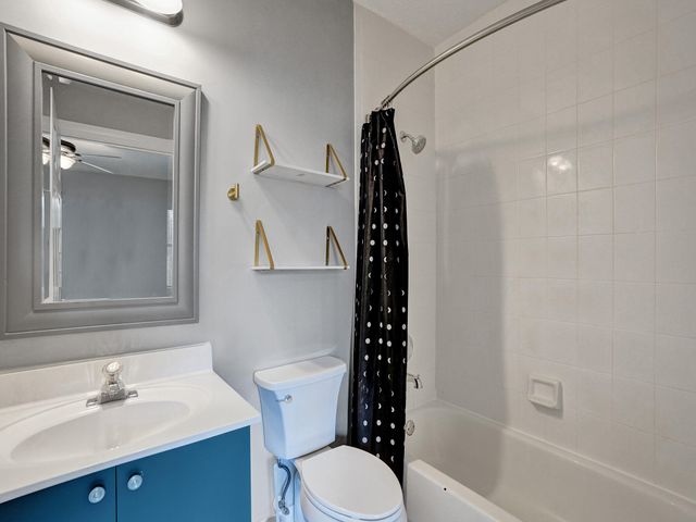 1210 W Las Olas Boulevard, Fort Lauderdale, FL 33312