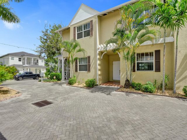 1210 W Las Olas Boulevard, Fort Lauderdale, FL 33312