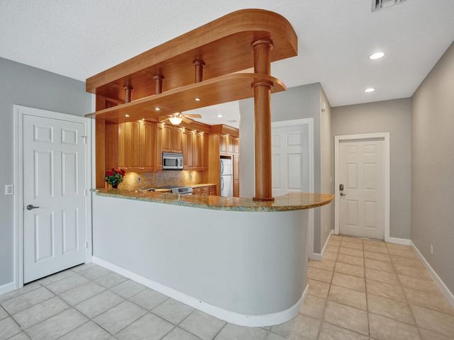 1210 W Las Olas Boulevard, Fort Lauderdale, FL 33312