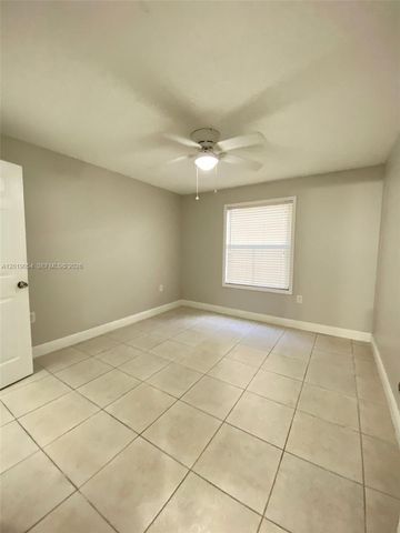 15551 SW 104th Ter 8111, Miami, FL 33196