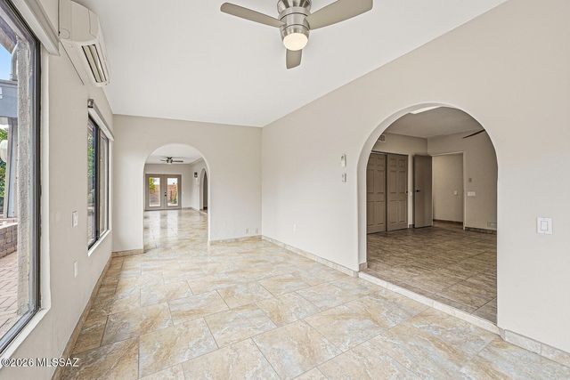 342 E Placita Elegancia, Green Valley, AZ 85614