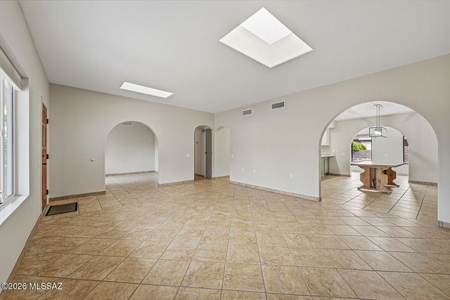 342 E Placita Elegancia, Green Valley, AZ 85614