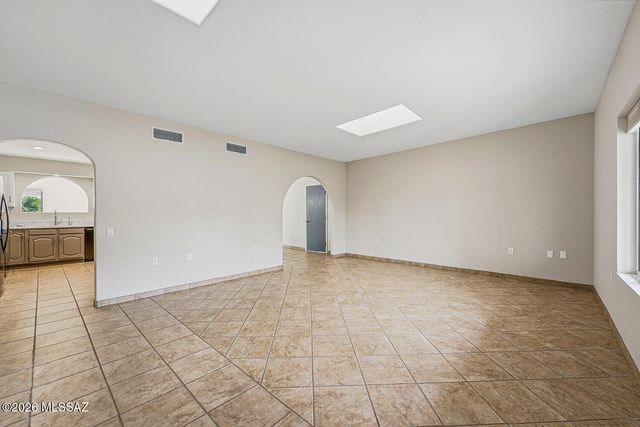 342 E Placita Elegancia, Green Valley, AZ 85614