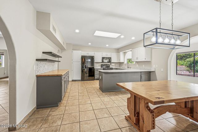 342 E Placita Elegancia, Green Valley, AZ 85614