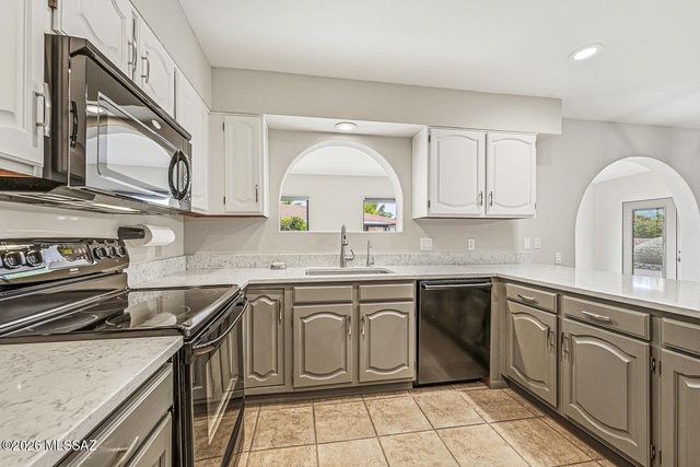 342 E Placita Elegancia, Green Valley, AZ 85614
