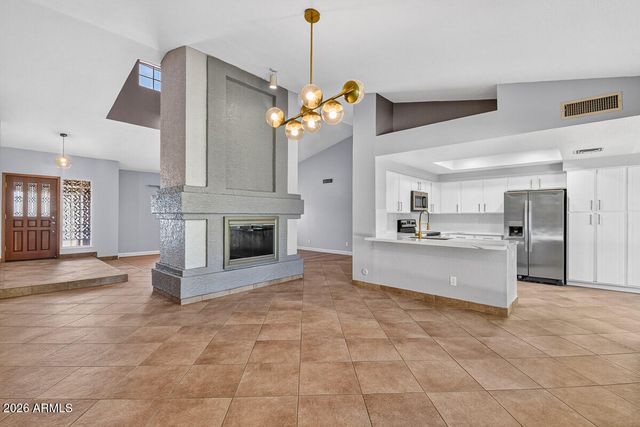 5735 E CAMPO BELLO Drive, Scottsdale, AZ 85254