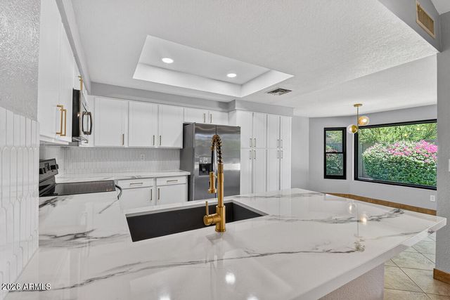 5735 E CAMPO BELLO Drive, Scottsdale, AZ 85254
