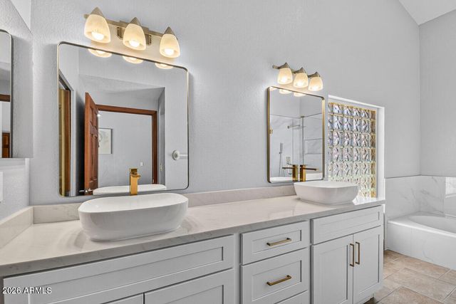 5735 E CAMPO BELLO Drive, Scottsdale, AZ 85254