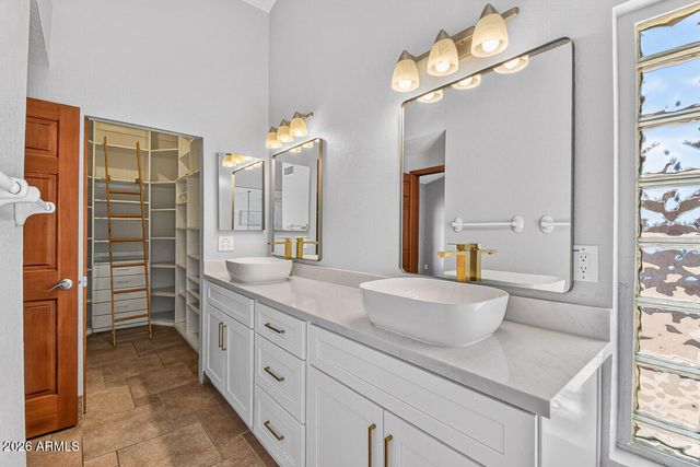 5735 E CAMPO BELLO Drive, Scottsdale, AZ 85254