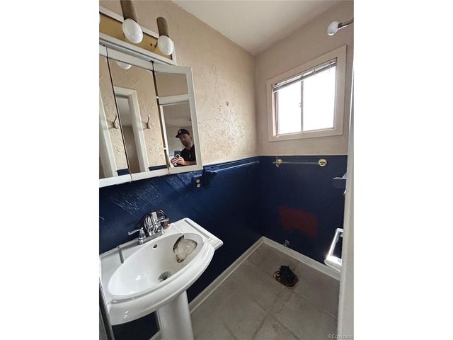 850 W 6th Ave, Broomfield, CO 80020