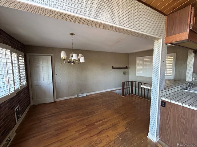850 W 6th Ave, Broomfield, CO 80020