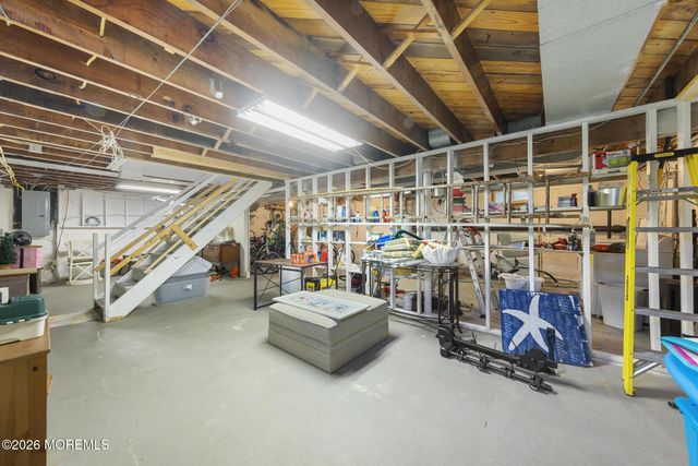 58 Iroquois Road, Manasquan, NJ 08736