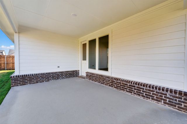 3525 Helena Street, Gainesville, TX 76240