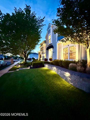 194 Kentucky Way, Freehold, NJ 07728