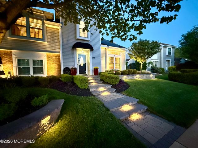 194 Kentucky Way, Freehold, NJ 07728