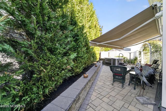194 Kentucky Way, Freehold, NJ 07728