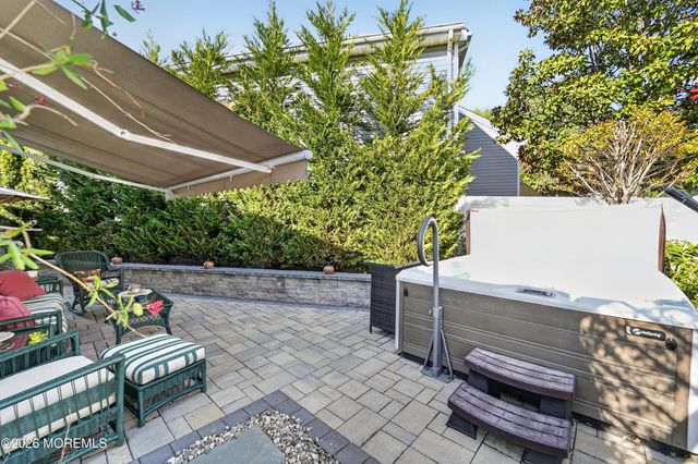 194 Kentucky Way, Freehold, NJ 07728