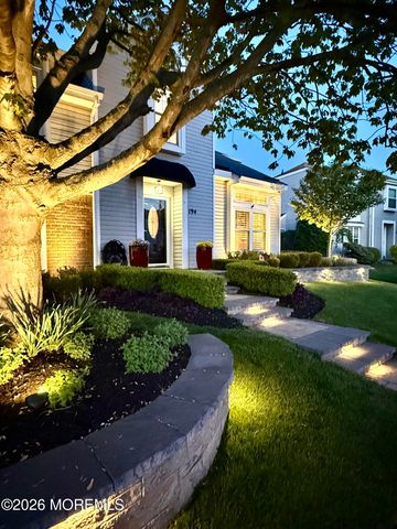 194 Kentucky Way, Freehold, NJ 07728