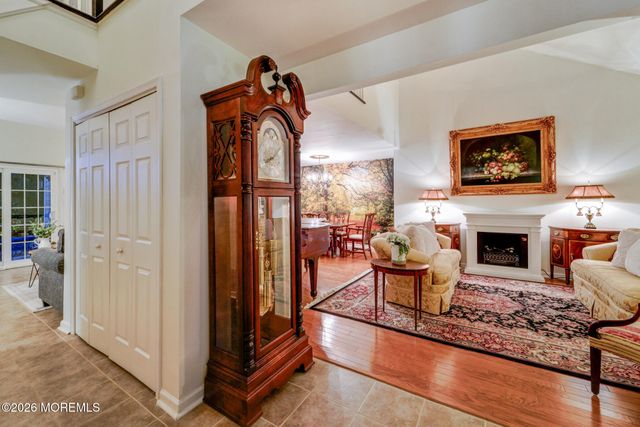 194 Kentucky Way, Freehold, NJ 07728
