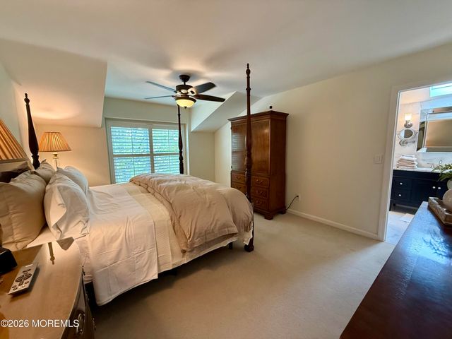194 Kentucky Way, Freehold, NJ 07728