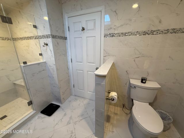 194 Kentucky Way, Freehold, NJ 07728