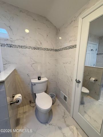 194 Kentucky Way, Freehold, NJ 07728