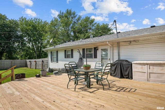 1300 E 20TH Avenue, Milan, IL 61264