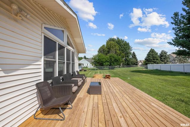 1300 E 20TH Avenue, Milan, IL 61264