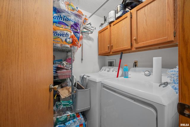 1300 E 20TH Avenue, Milan, IL 61264