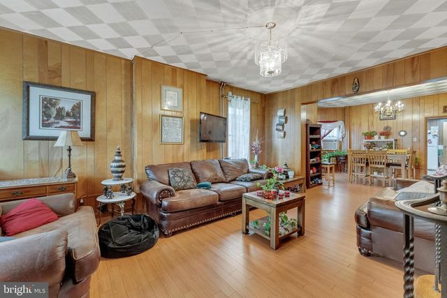 152 DIVISION ST, Trenton, NJ 08611